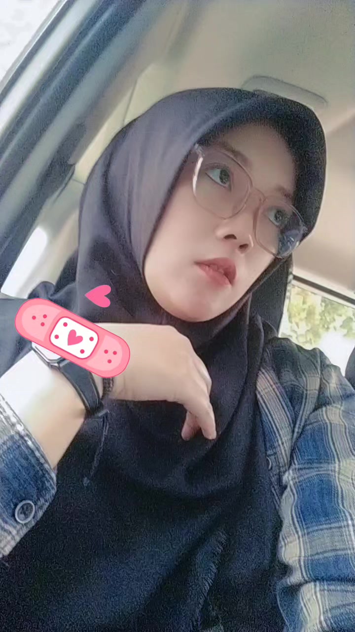 @Dewi Aurora Khan