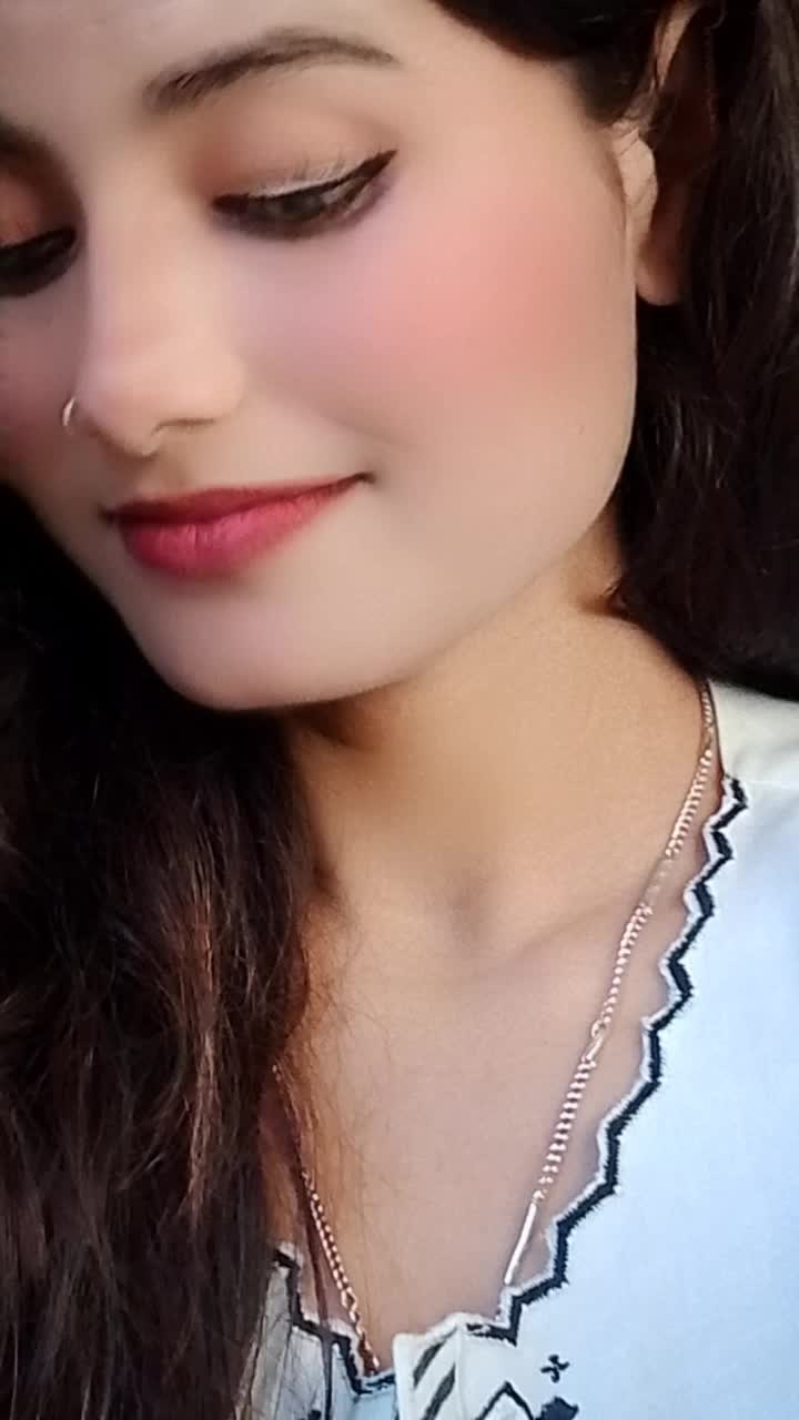@@annu..♥️😘 Queen