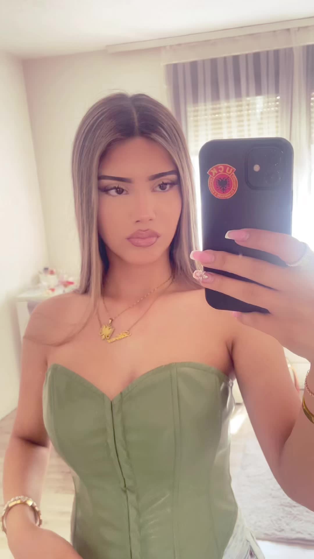 @🇦🇱