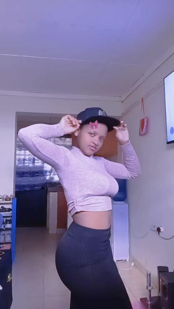 @rocxyline roza