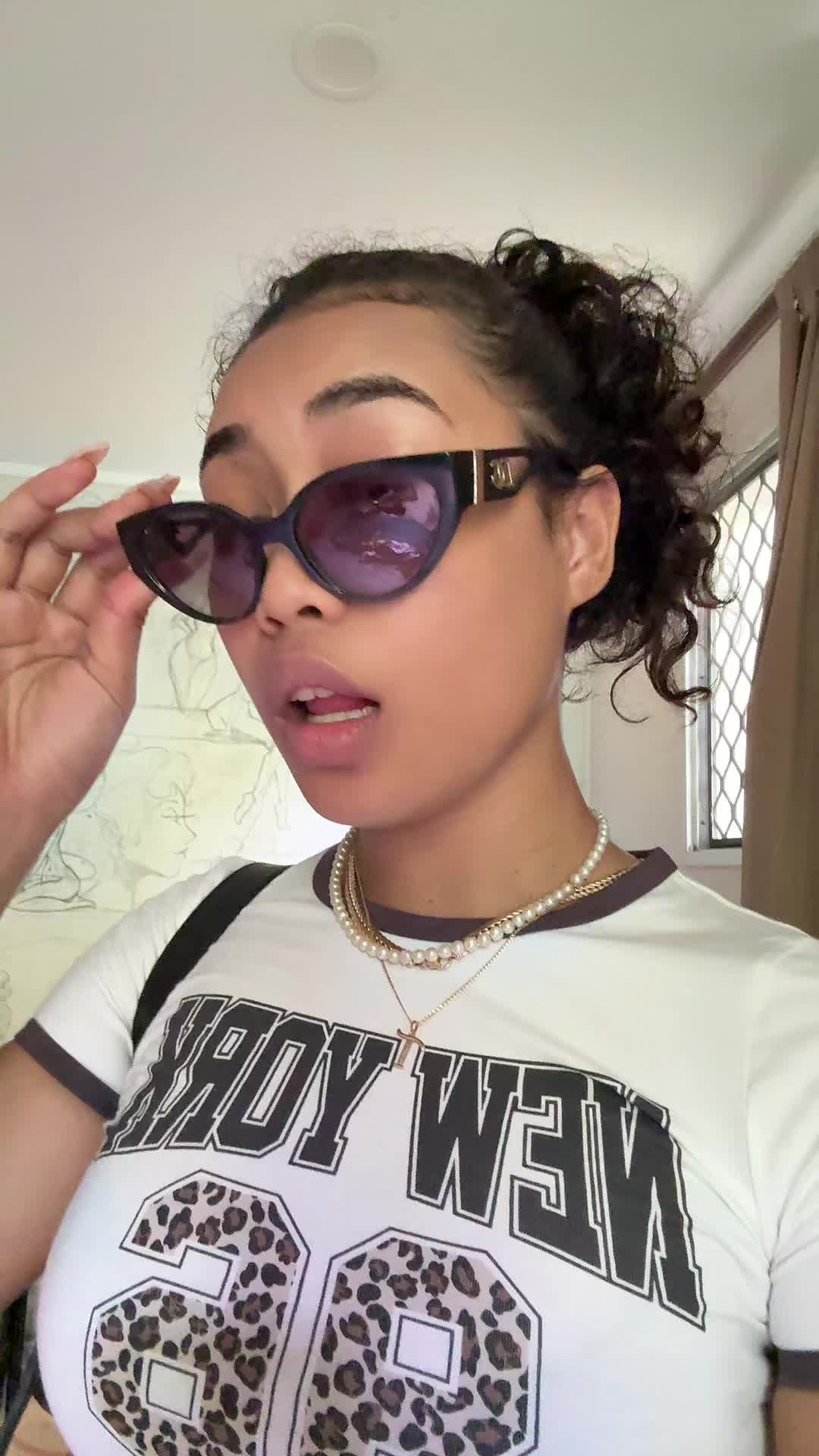 @Tialana