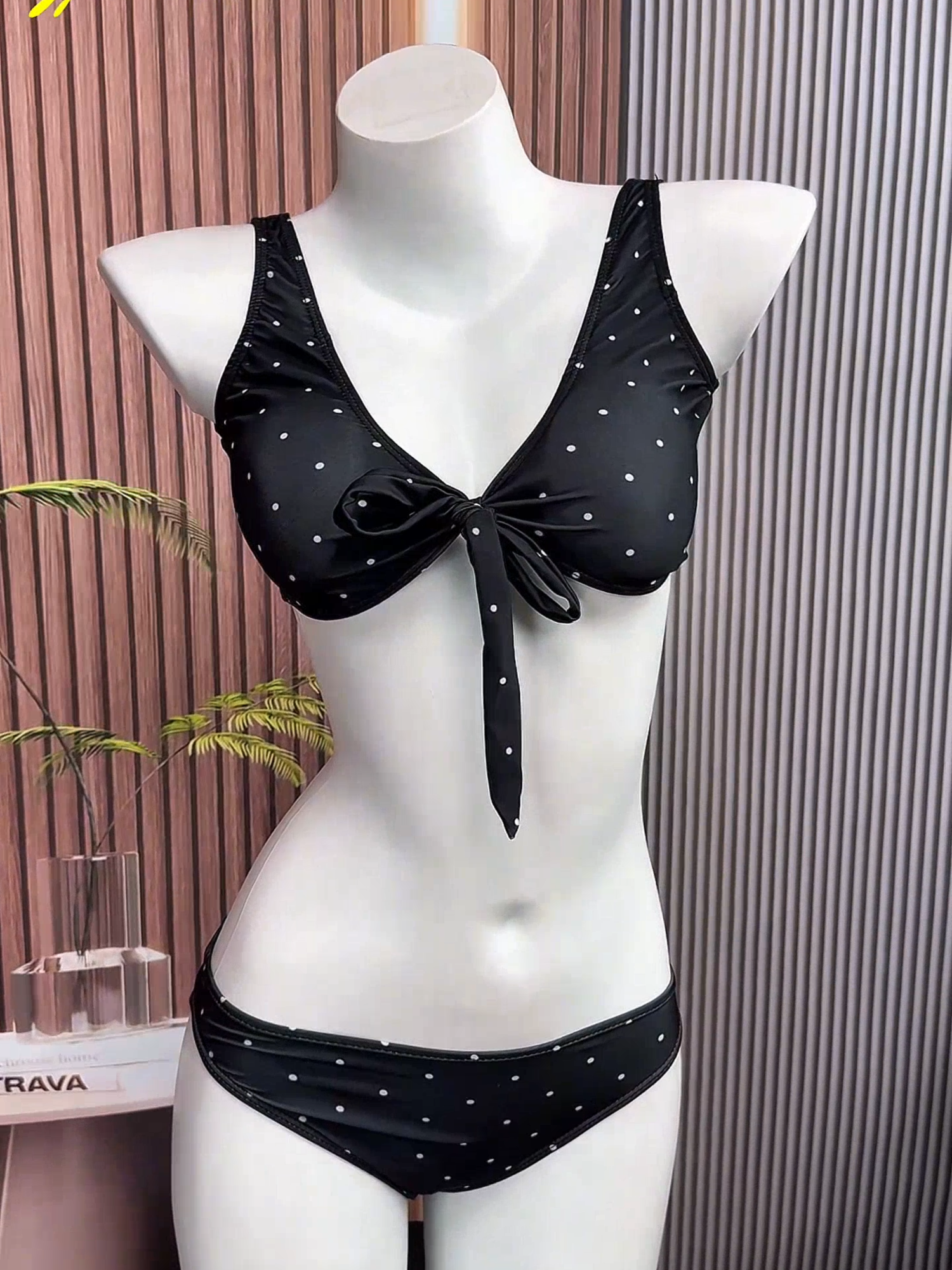 @Bikini Secrets