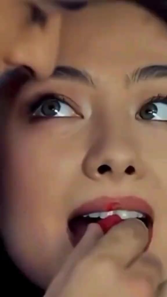 @๐ช๐ฌ โ๏ธ ููุซู
. ุญุณูู . ูงูจ ๐ฐ๐ผ