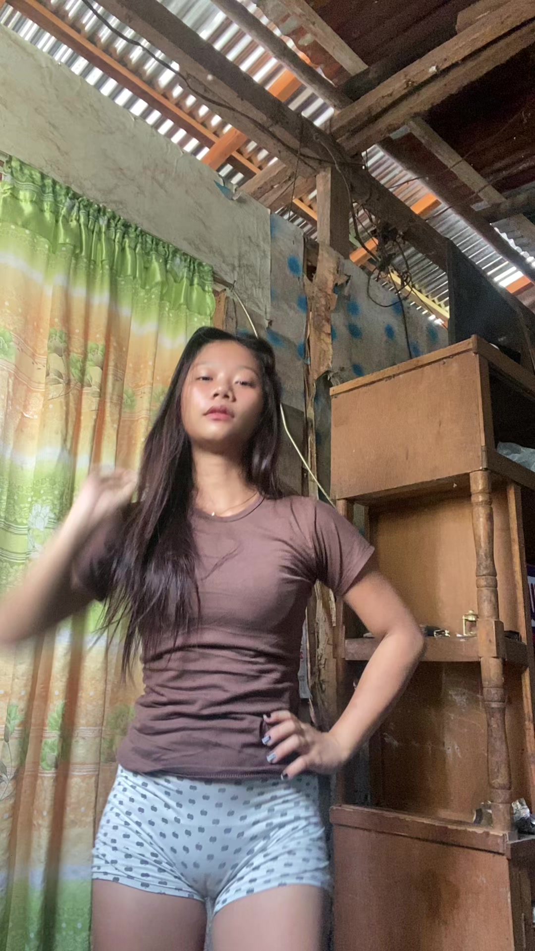 @damnchrstn