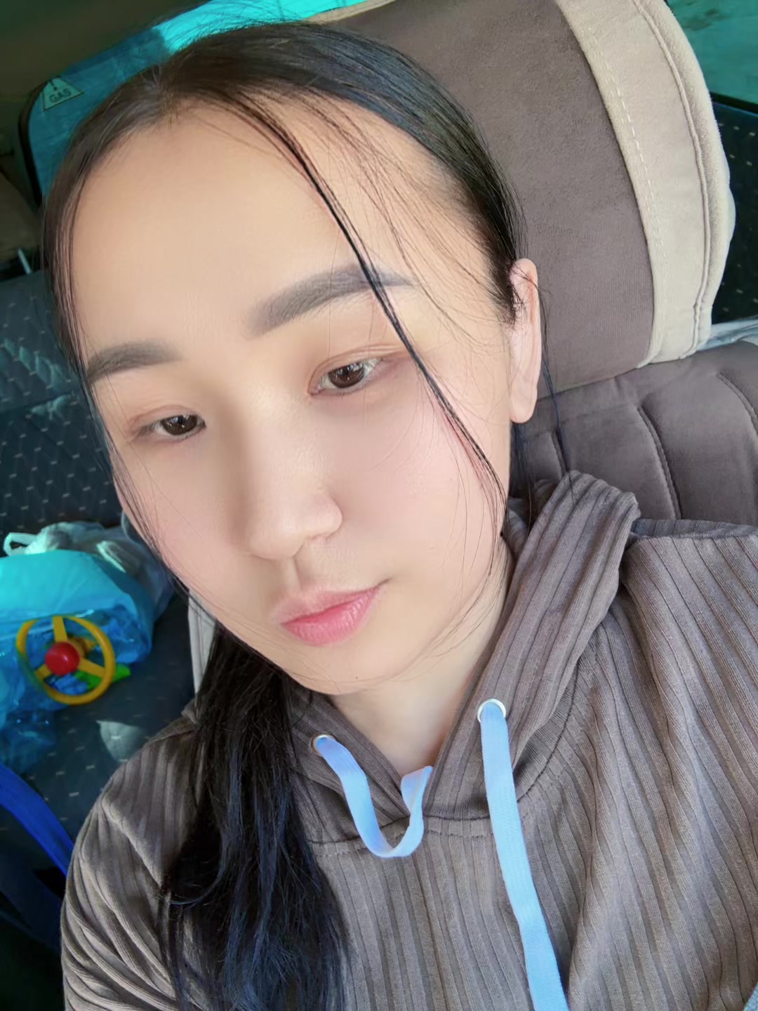 @tolkunai25