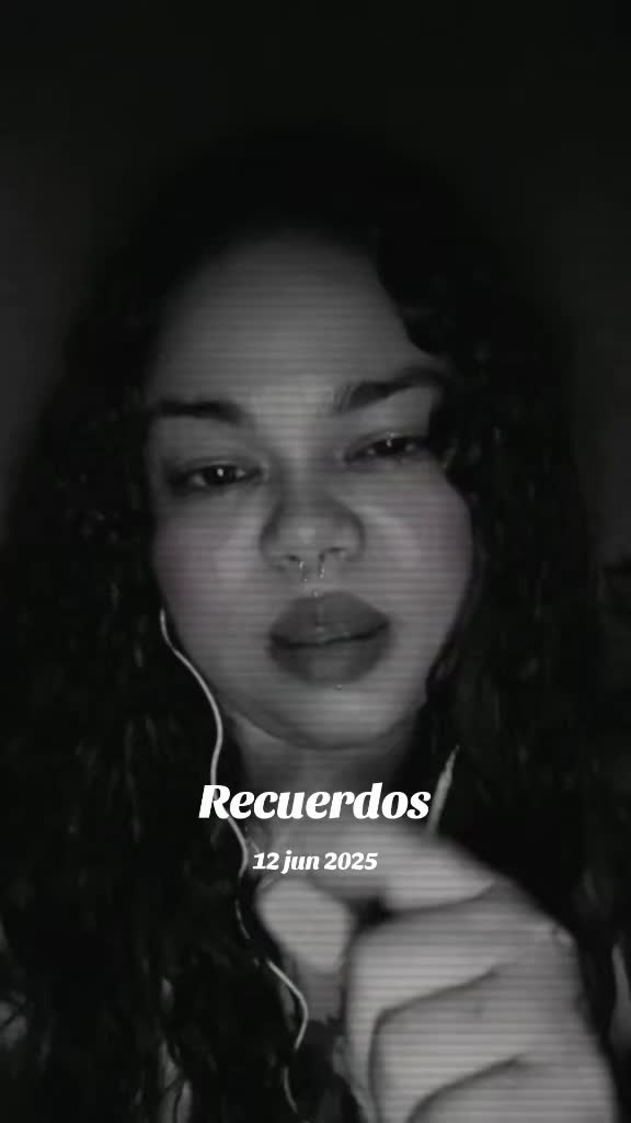 @Morena Morales
