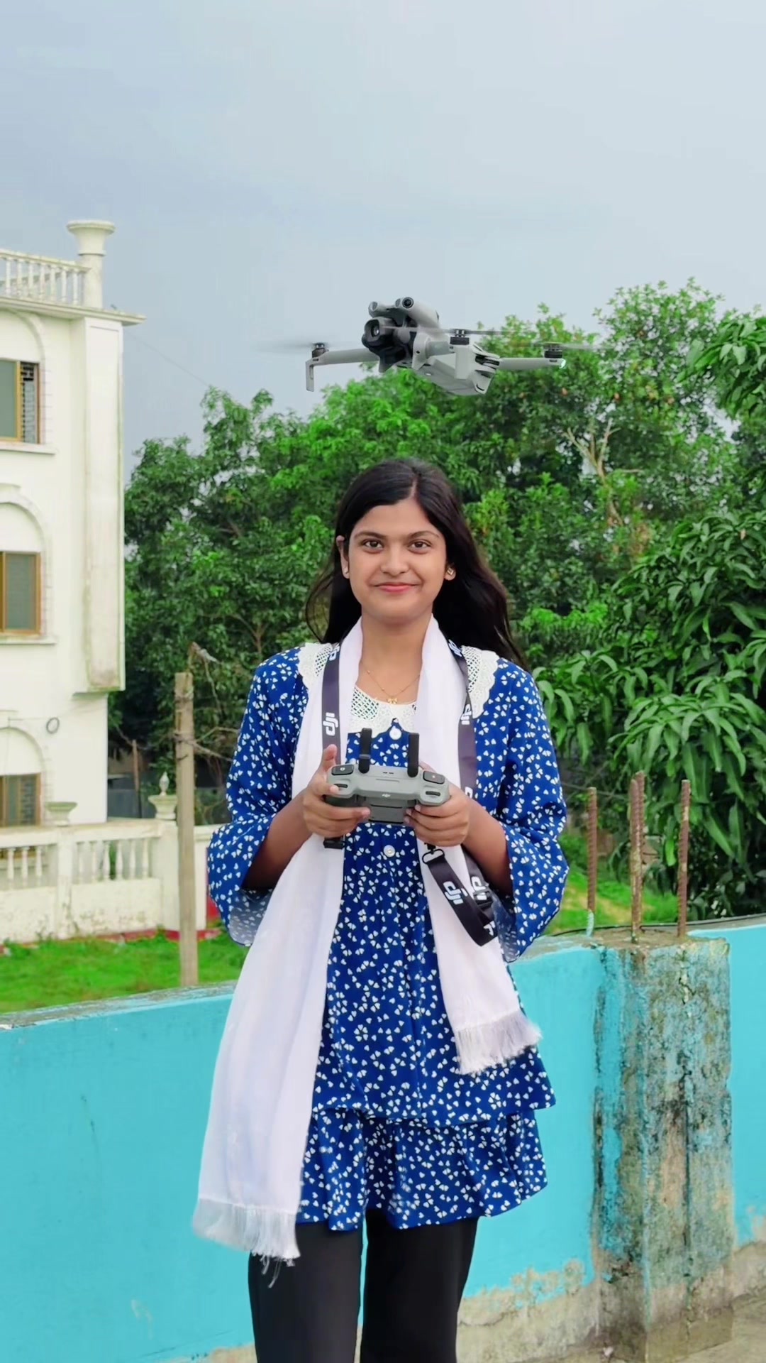 @Akhi Pakhi