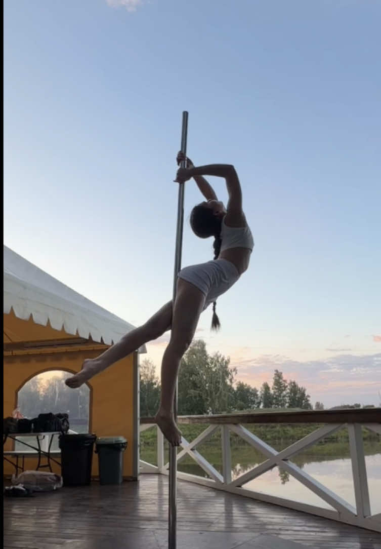 @анастасия ༺♱༻