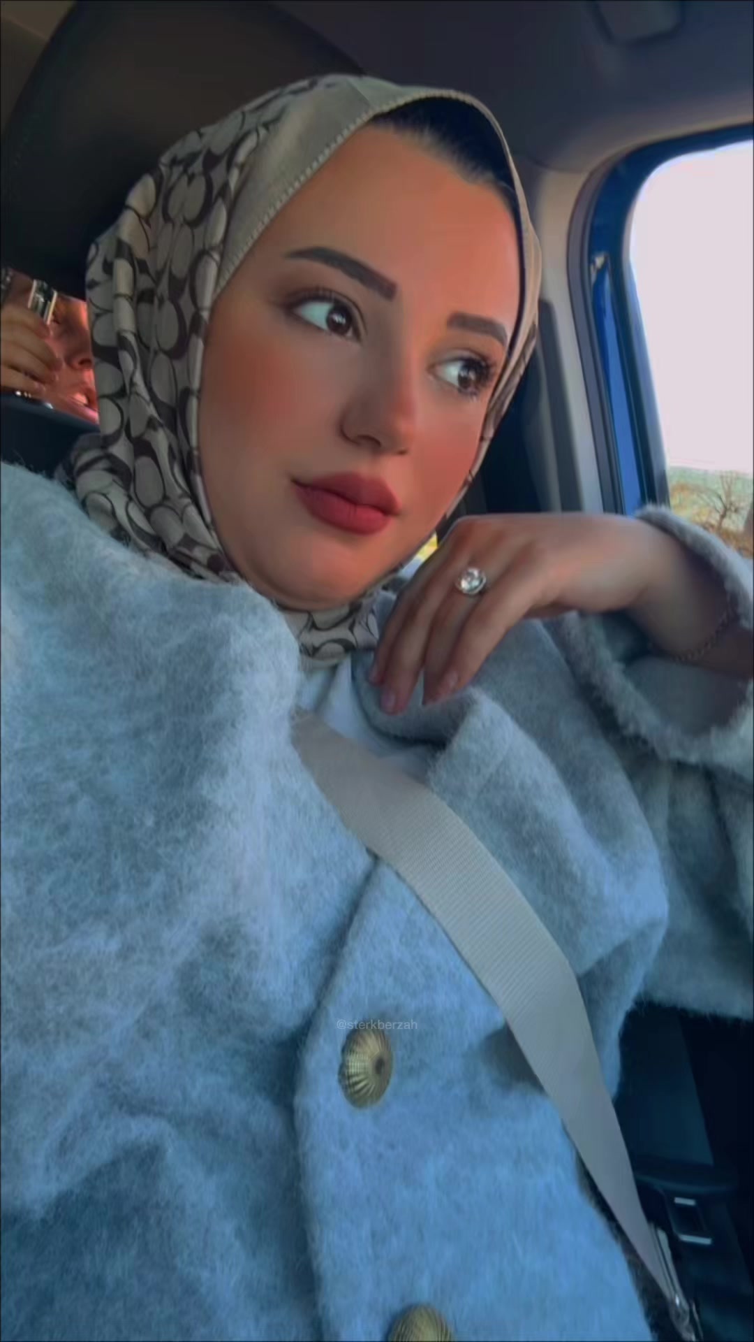 @Kübra Acar