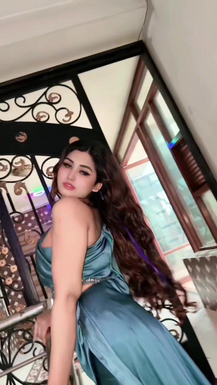 @dhakar queen Rowza