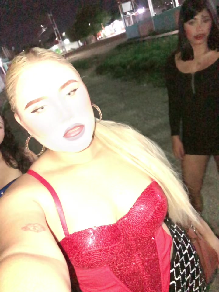 @La Catira