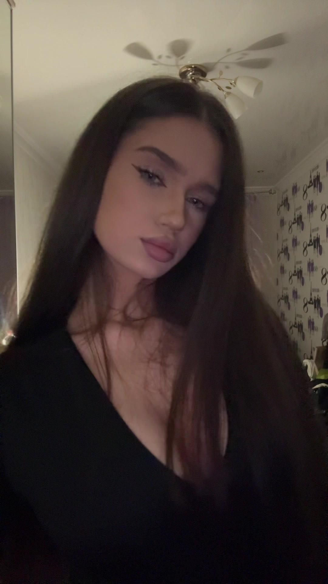 @yaapoliiiina