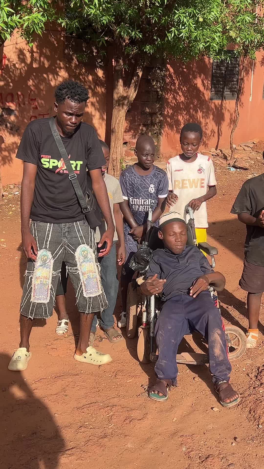 @dougou wili baby 🦷🐊🇲🇱🌬️