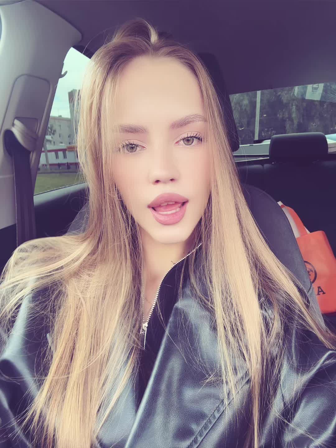@алёночка🎀