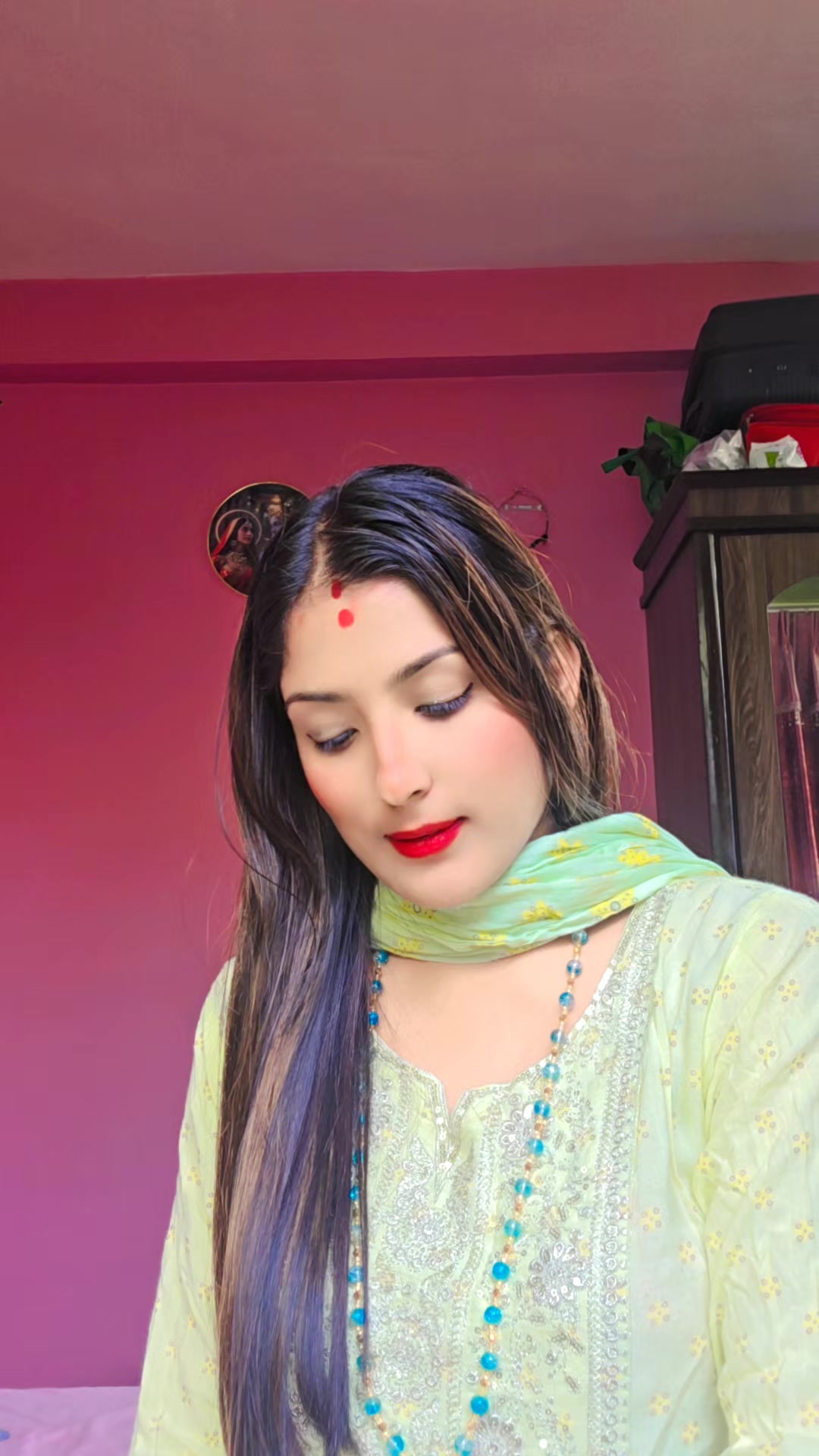 @Nabin Poudel😎