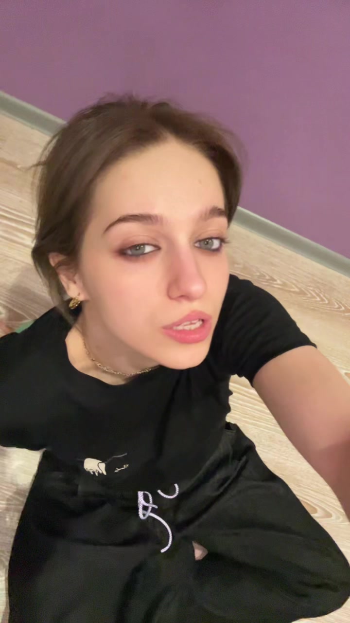 @ელენე
