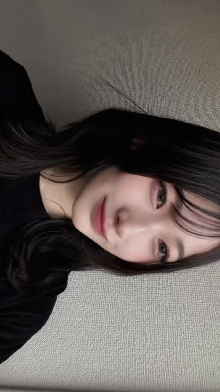 @柚来しいな