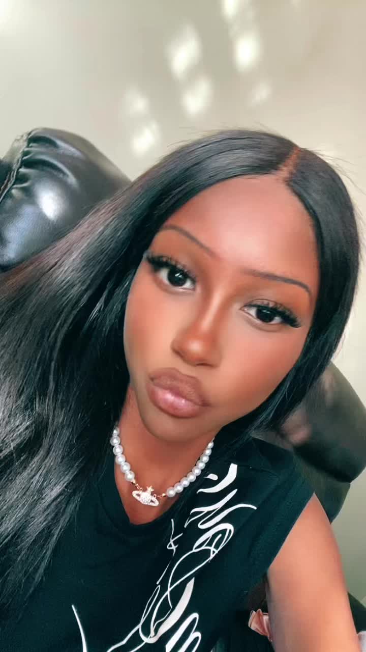 @bloomingbambina