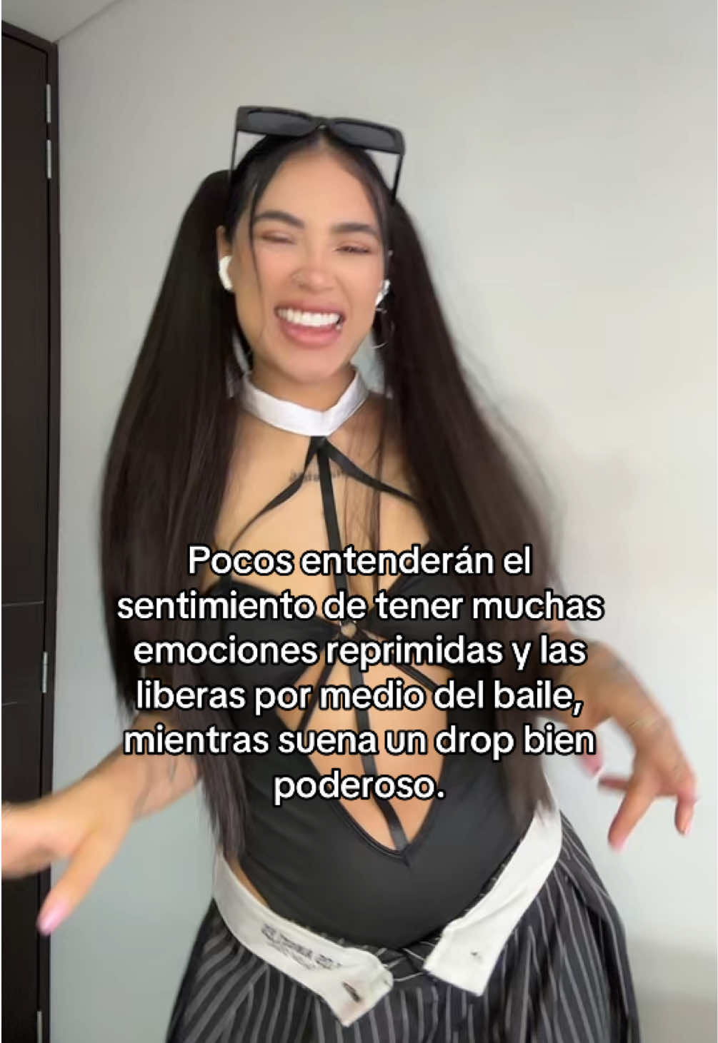 @Laura Londo&ntilde;o 🎧🖤🎵