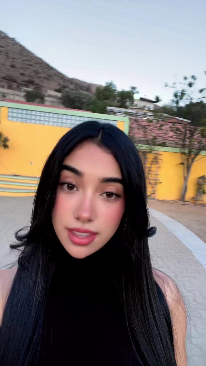 @anacruser_