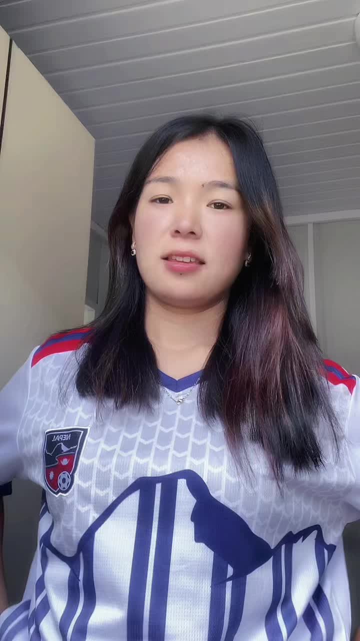 @Gurungsine💝🇳🇵🇪🇺