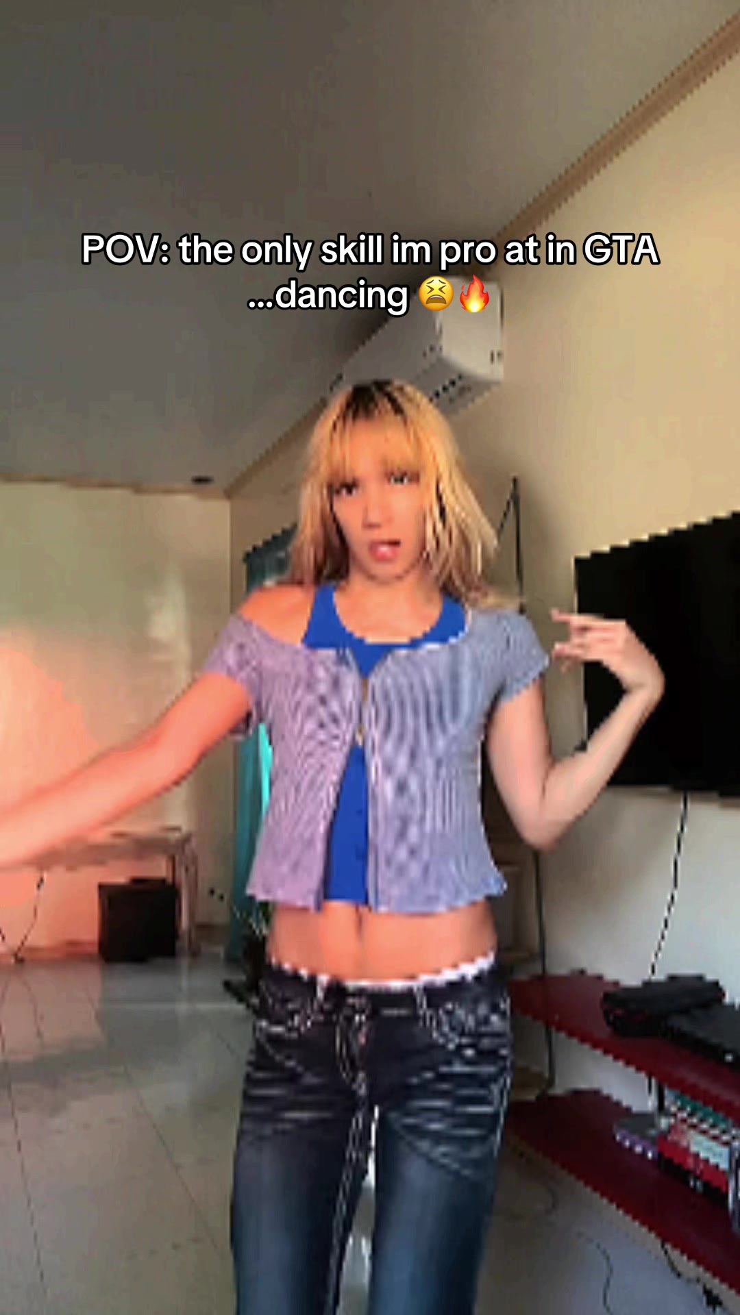 @AARONY ✮