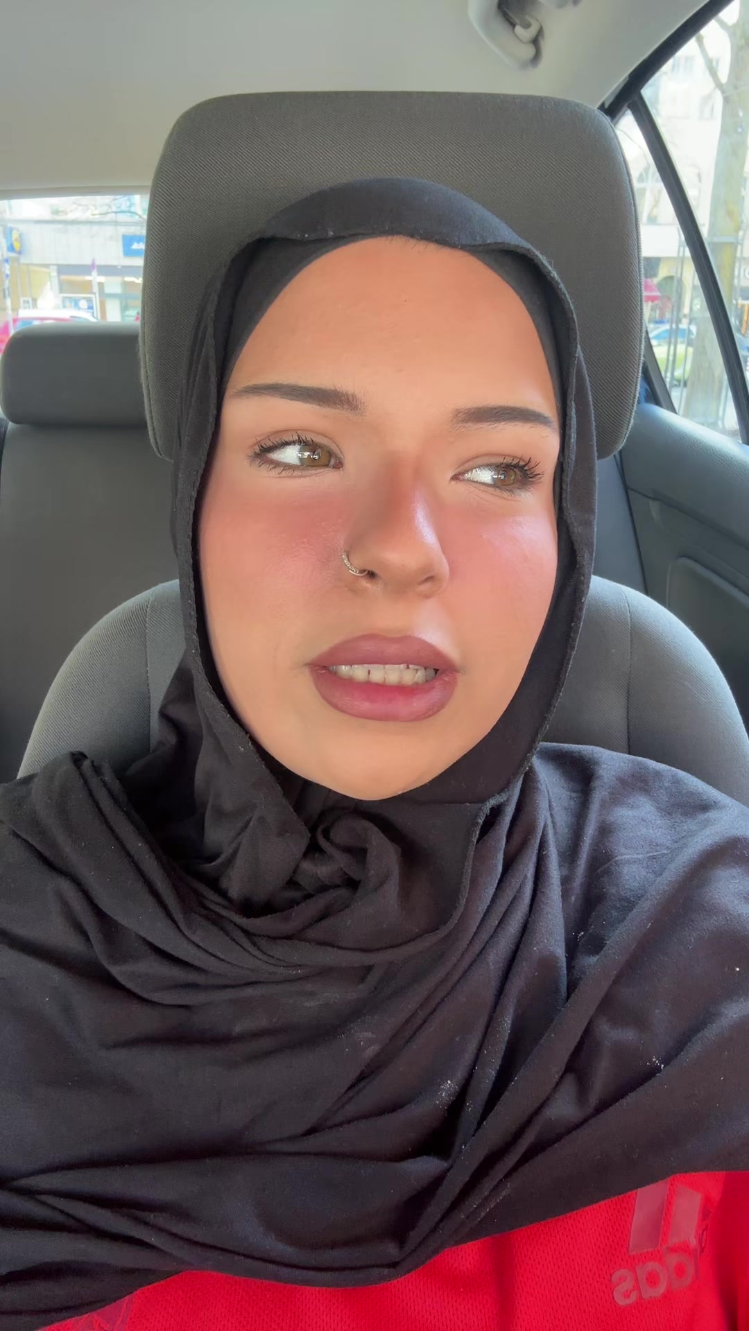 @Riri🇯🇴🍅