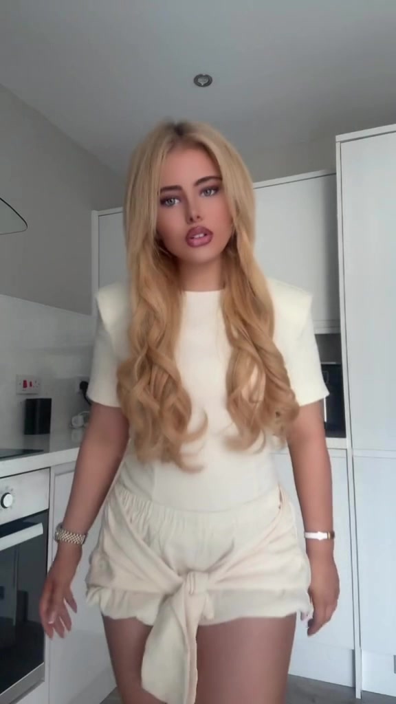 @hallejox