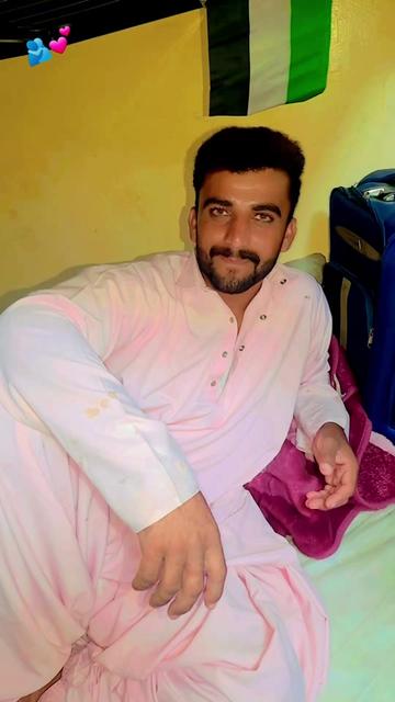 @طارق 🚬چانڈیہ_٭╾━╤デ╦︻: