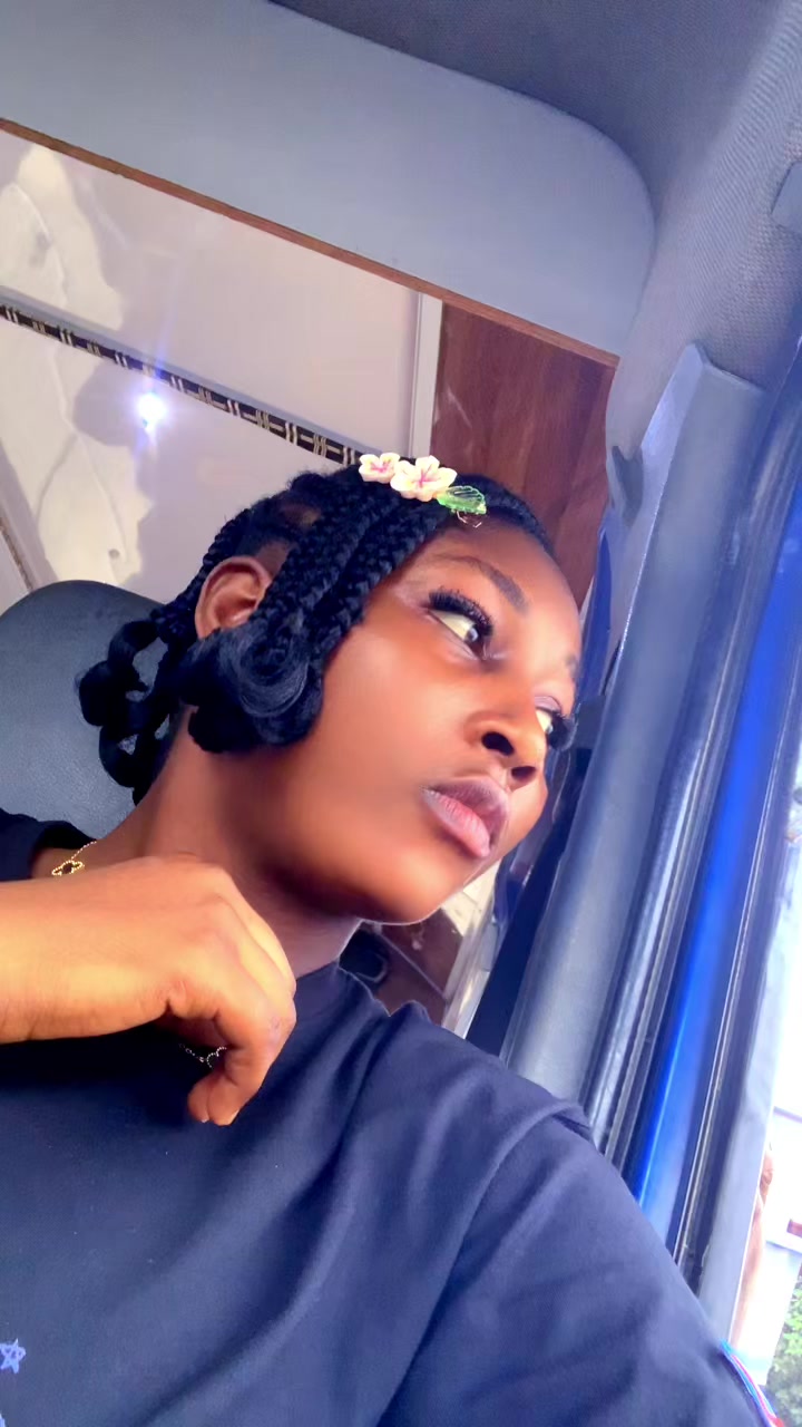 @🎀Dat gal Äřķøşüäħ 🎀🛍️