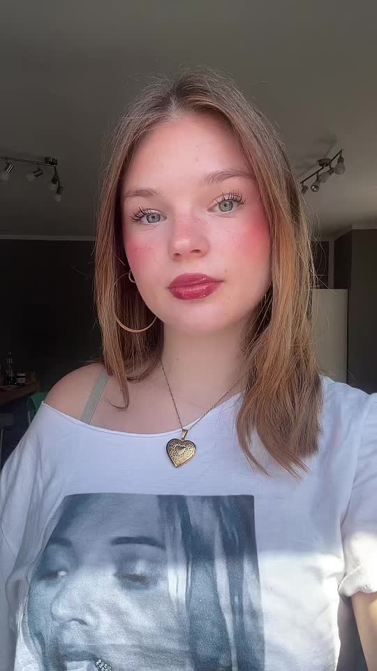 @flo🧁🧘🏼♀️⭐️🎨