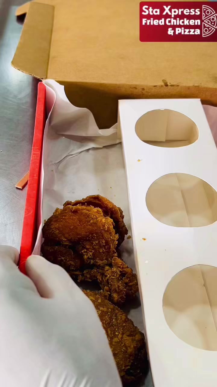 @StaXpress fried chicken&pizza