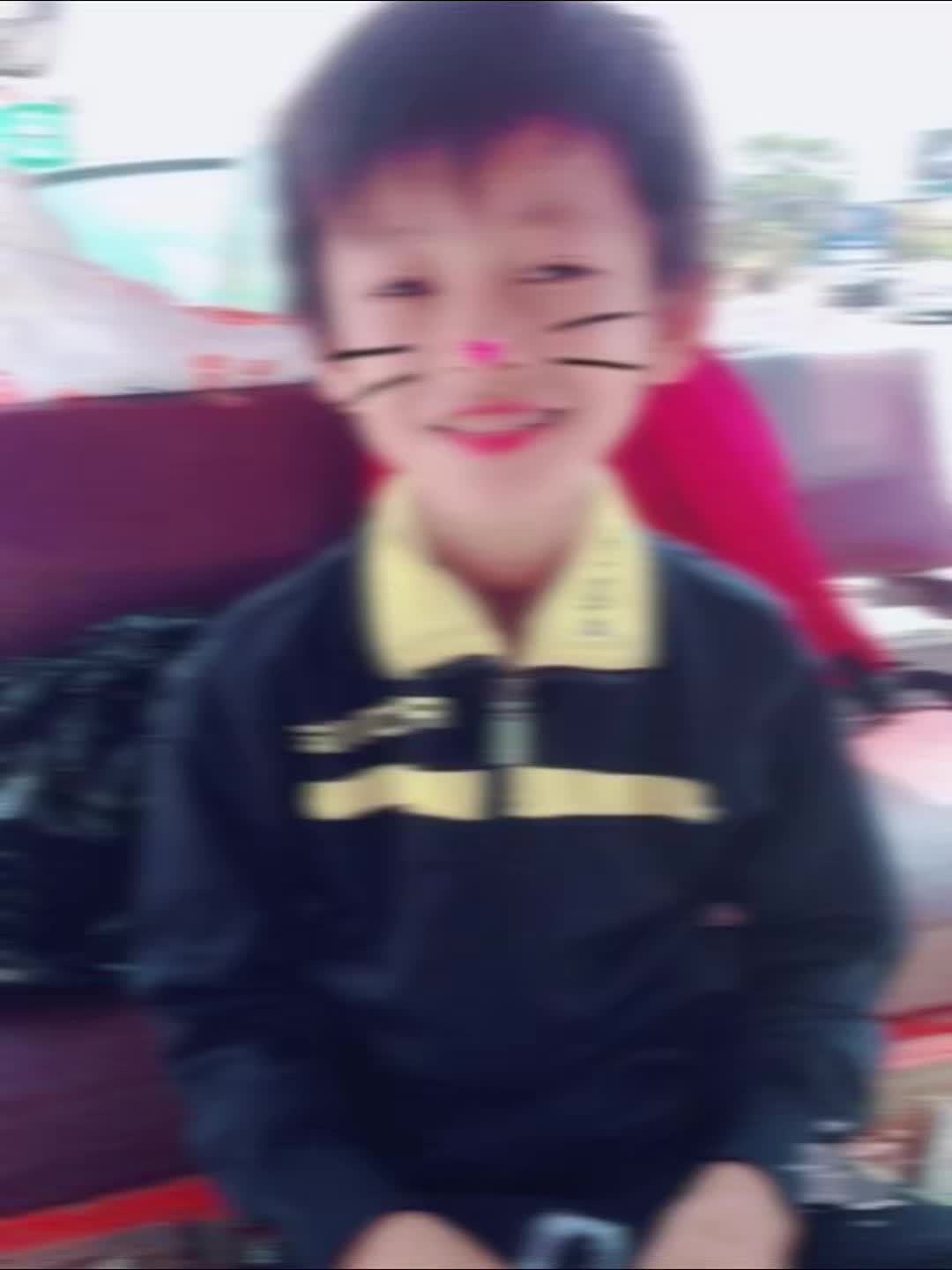 @CHHOŘNG~CHHOŘNG