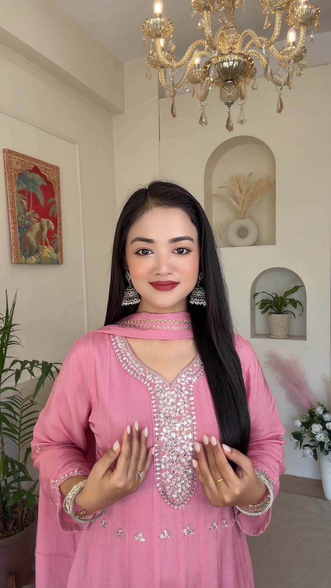 @Naina_TheAttire