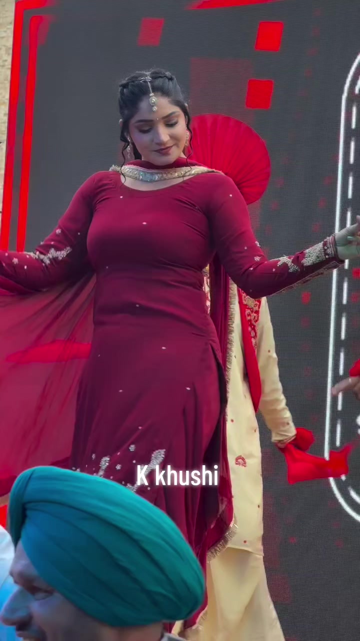 @Aj_Malika011