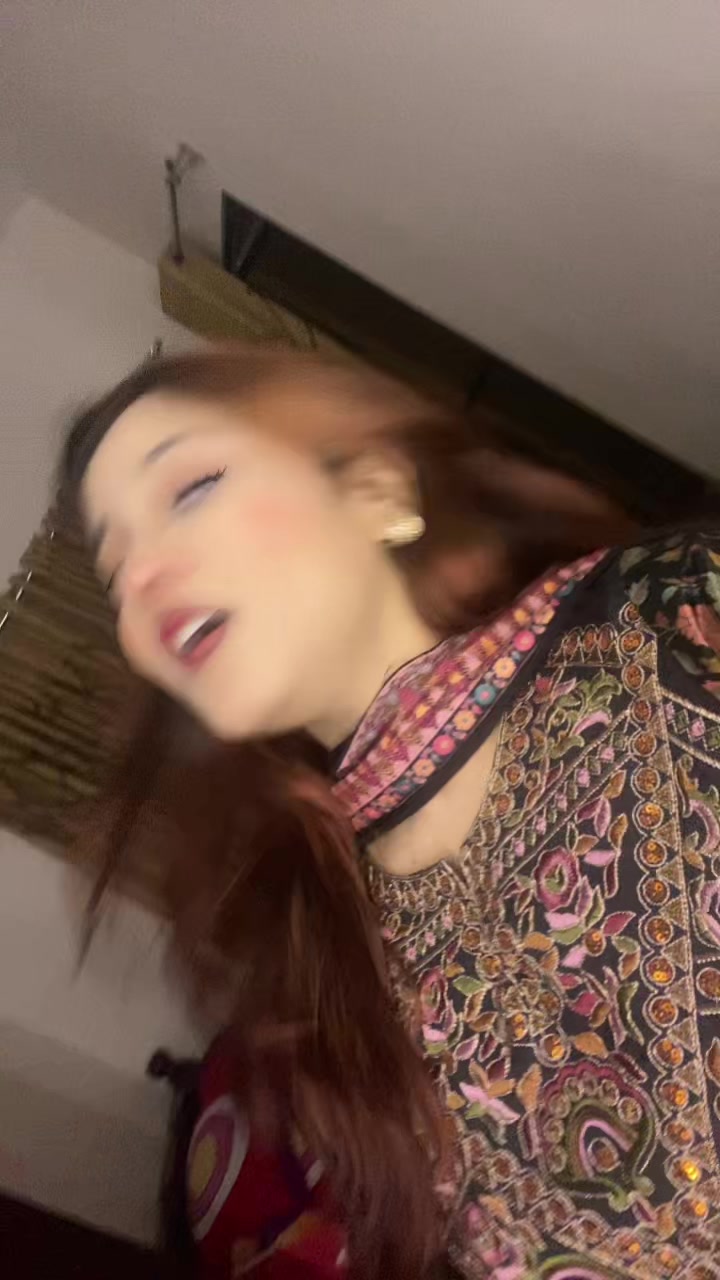 @🍷