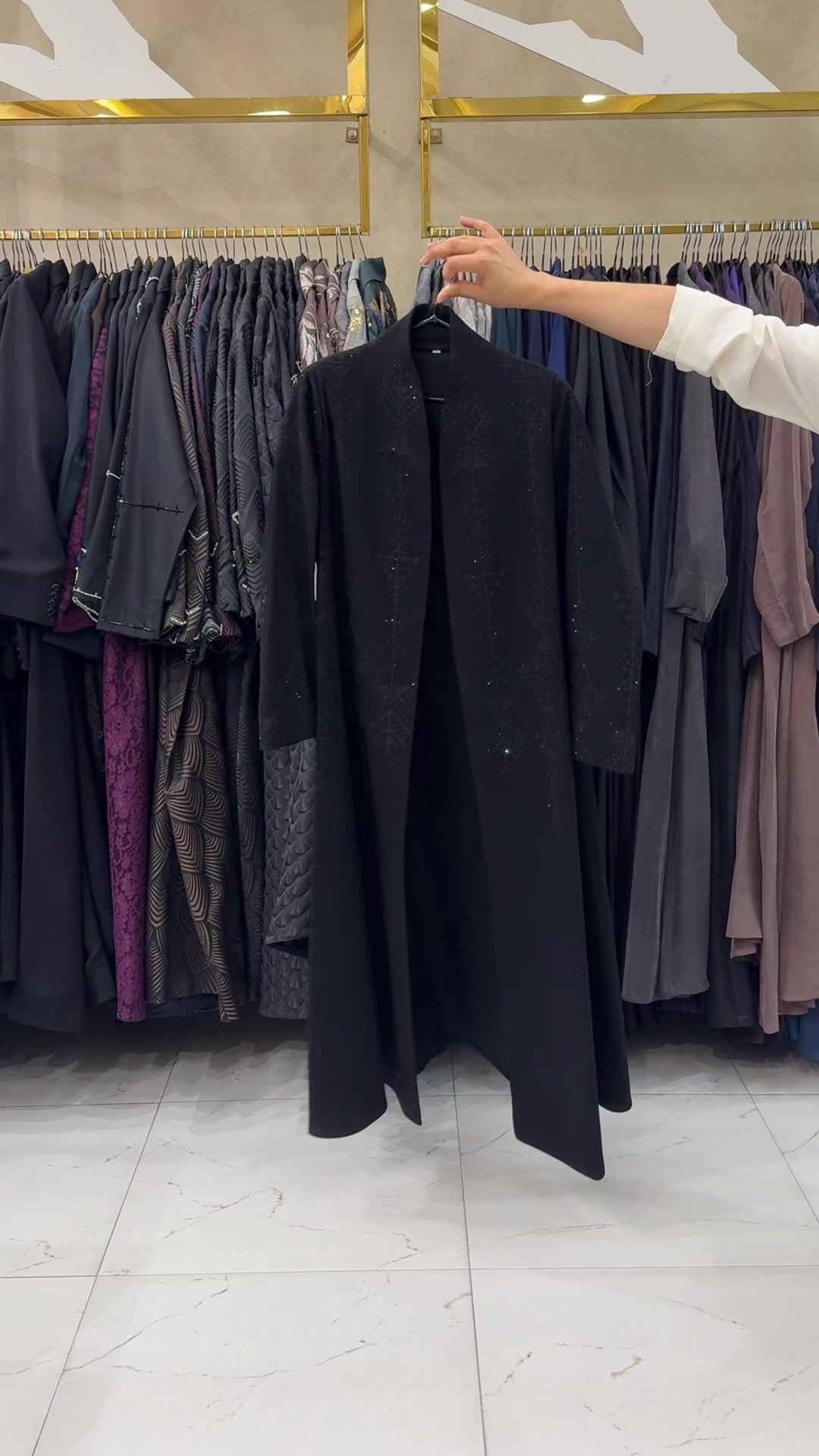 @Yasmeen Abaya ياسمين للعبايات