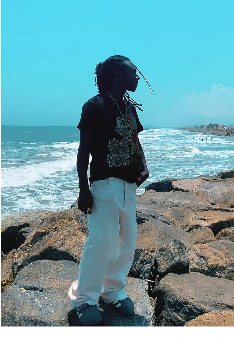 @🇬🇭𝙺𝚆𝙰𝙲𝚈☮️ᗷ O ᗩ T⛵️