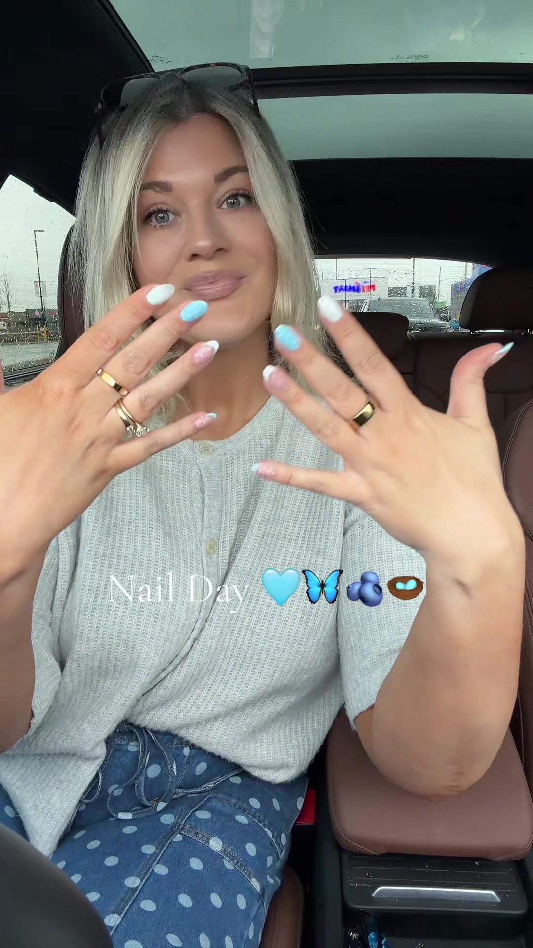 @OliviaFredaCurves