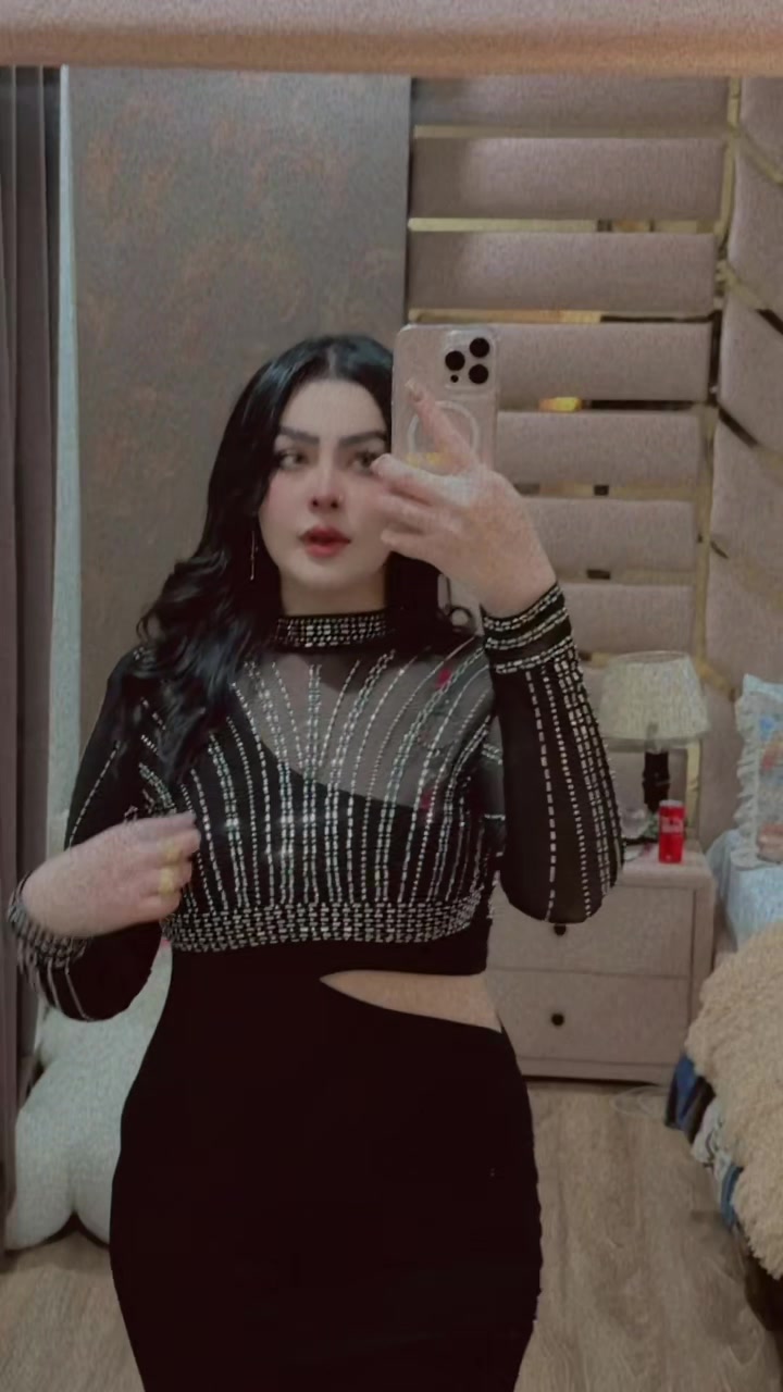 @Sara Khan
