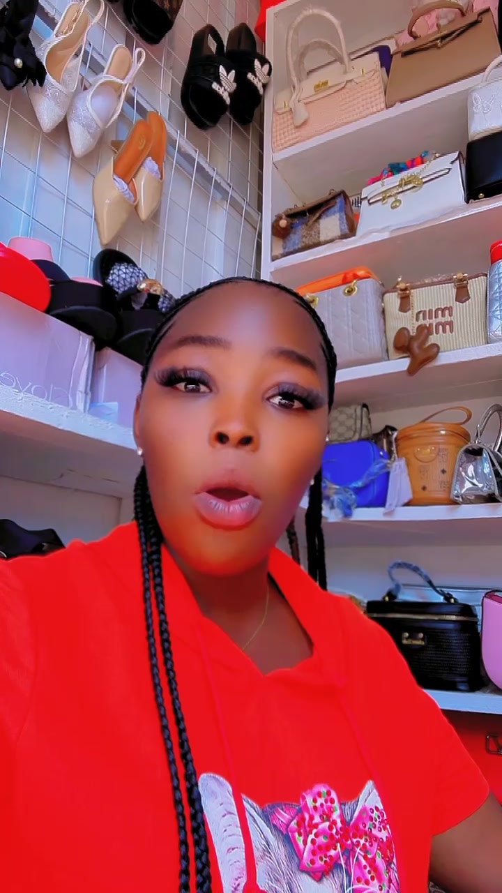 @queenbubbles1