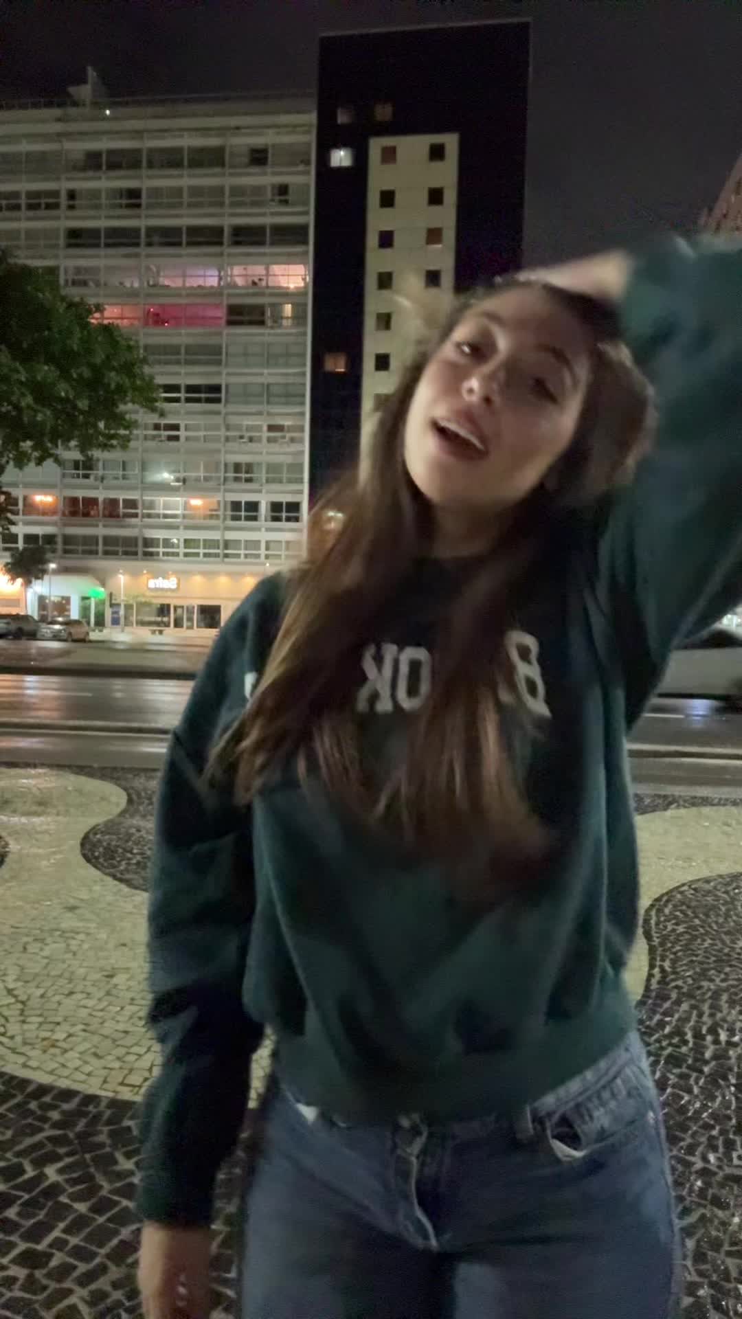 @D E S I๐
