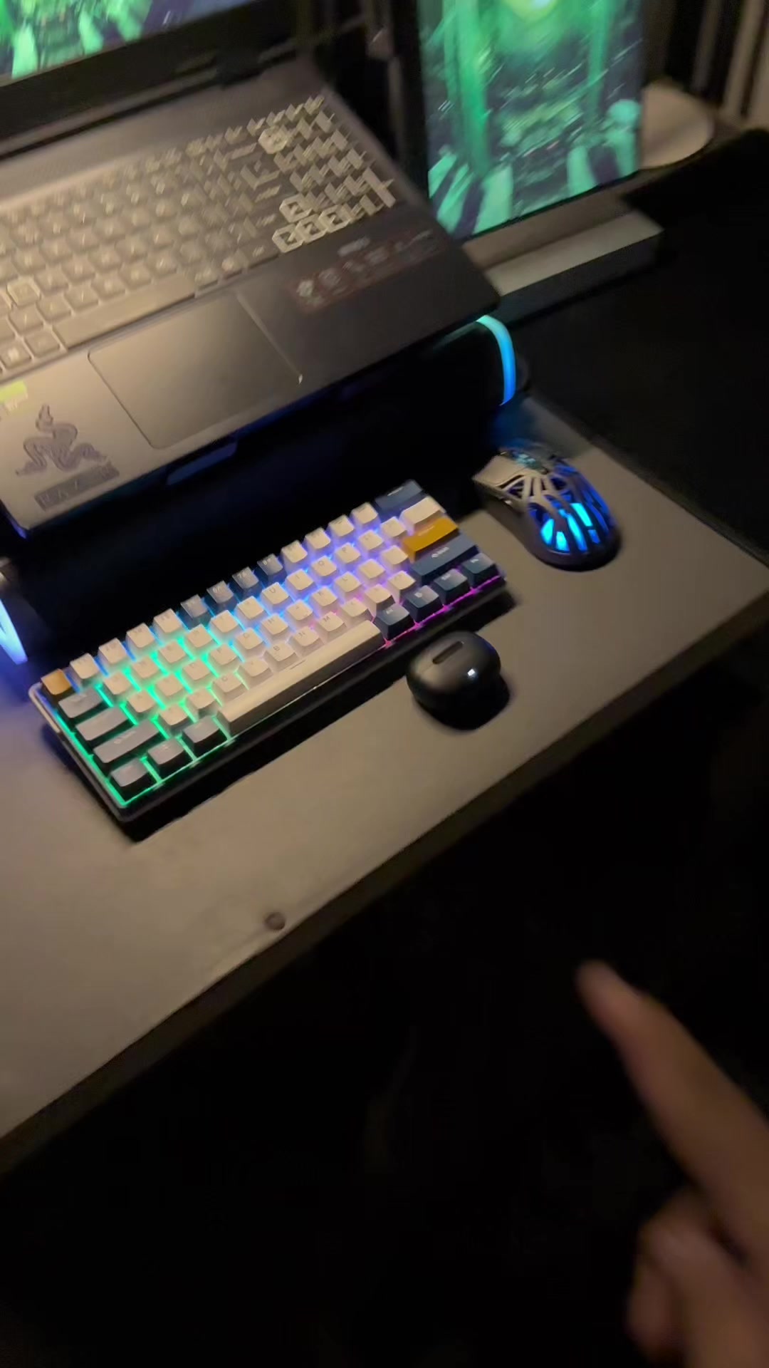 @KB_GLITCH