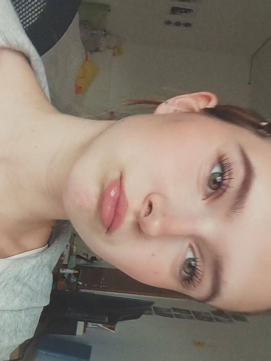 @Eliiii