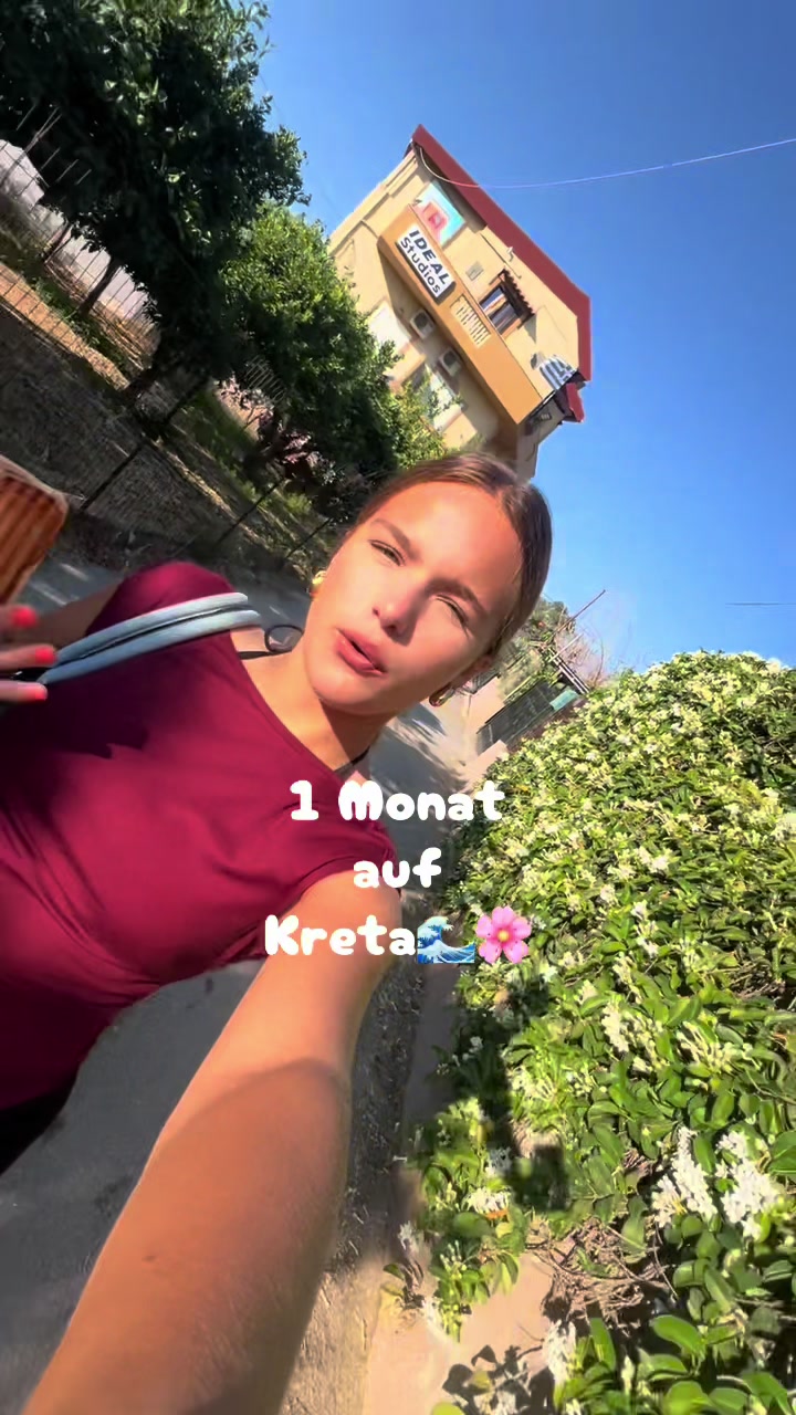 @vlogwithmarlene