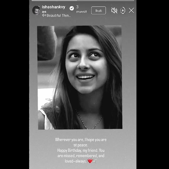 @Yasmine_banerjee ༘♡