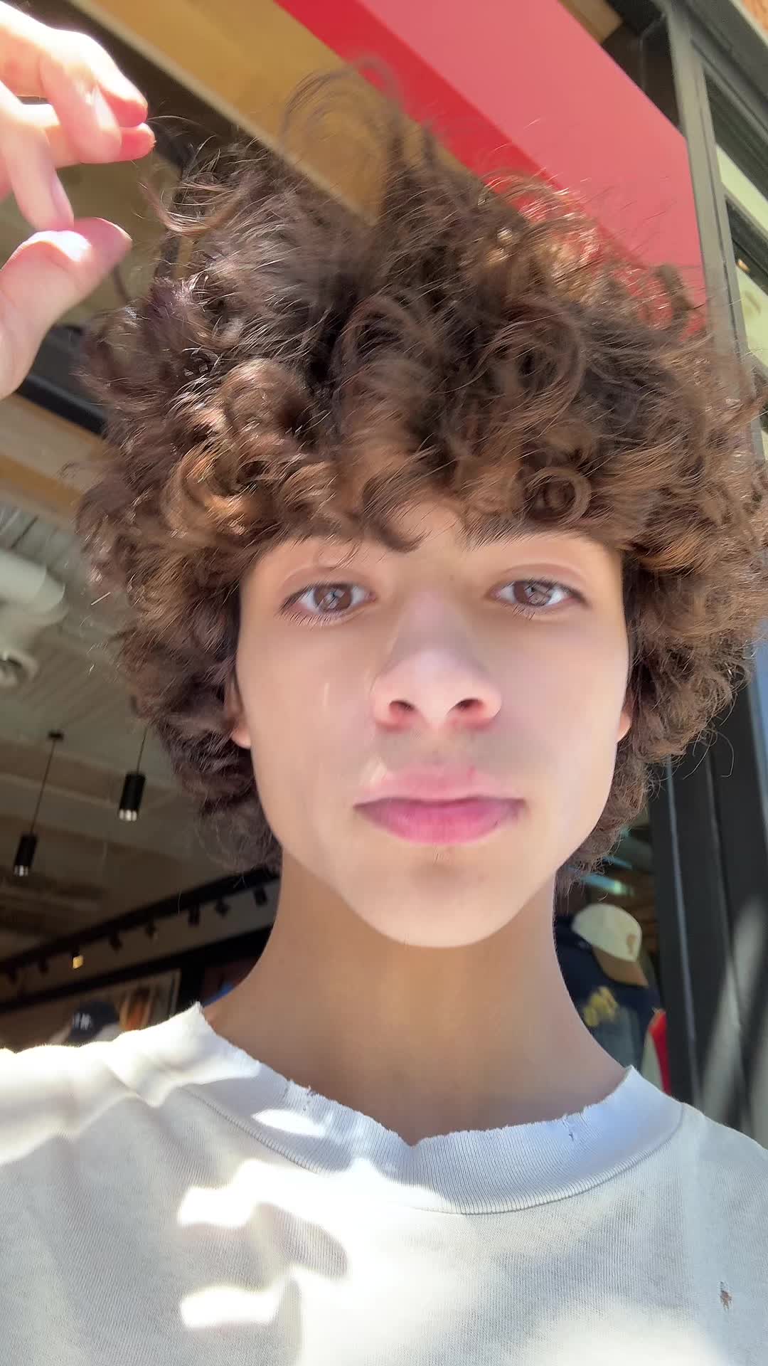 @Jayden