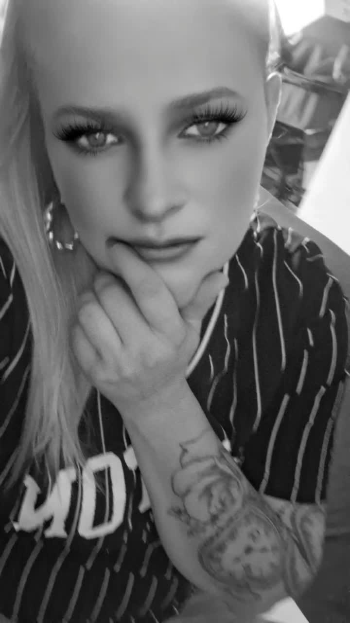 @🌺 Daniela 🫂