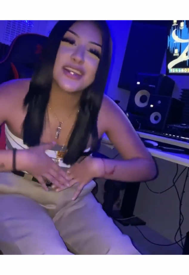 @karlaaamusic