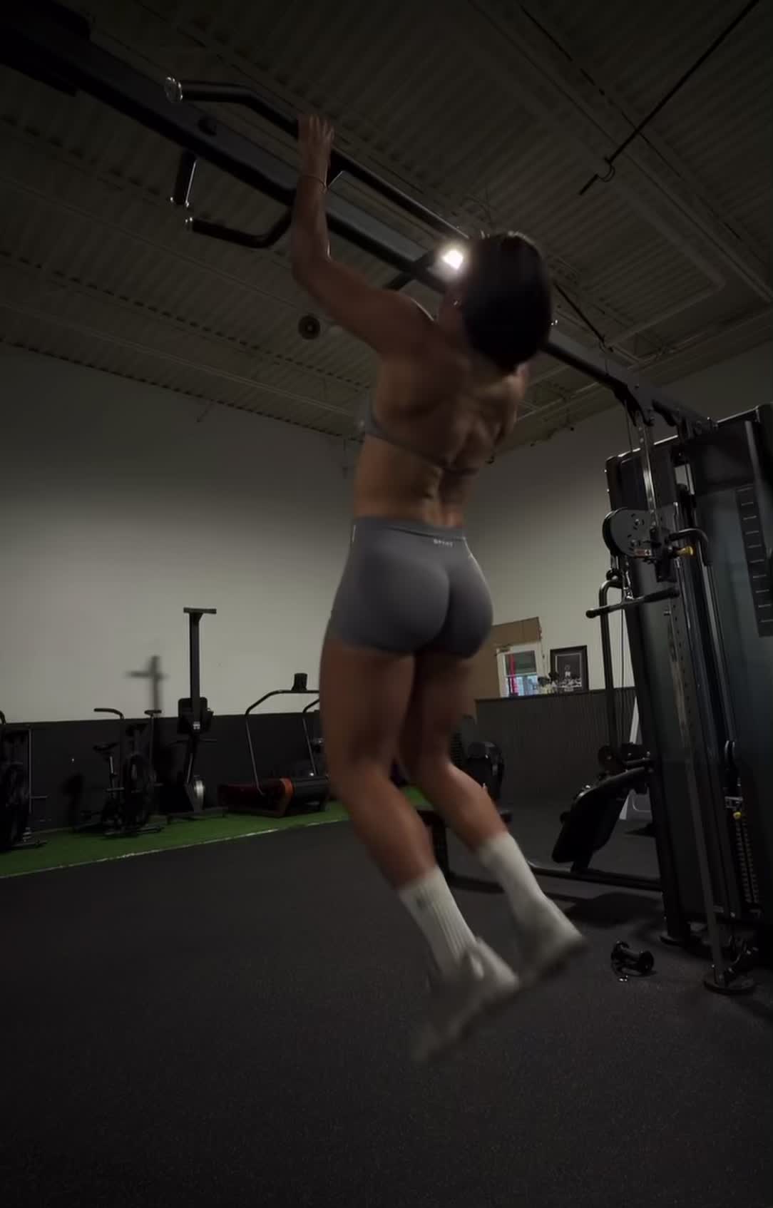 @kianadufour1
